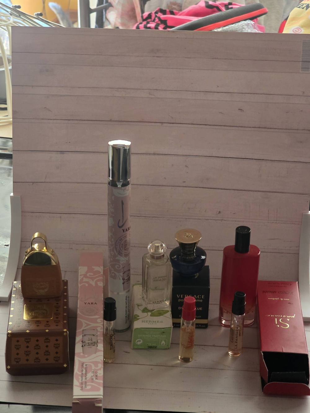Assorted Mini Perfumes Luxury Bundle.